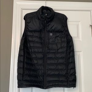 Black Mountain Hardwear Men’s Vest